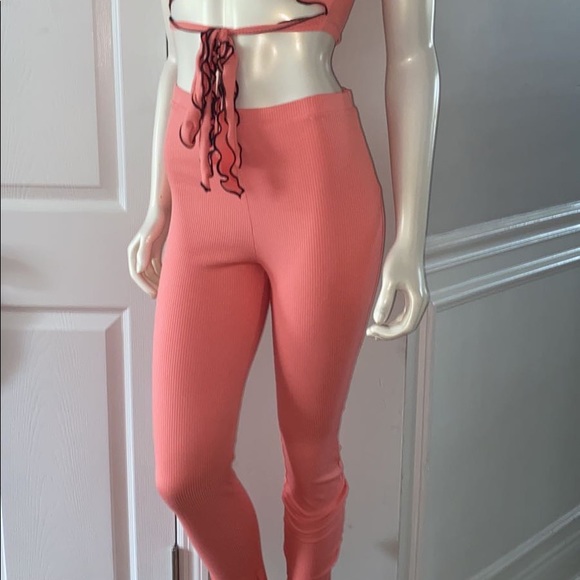 Two piece set - Picture 5 of 5